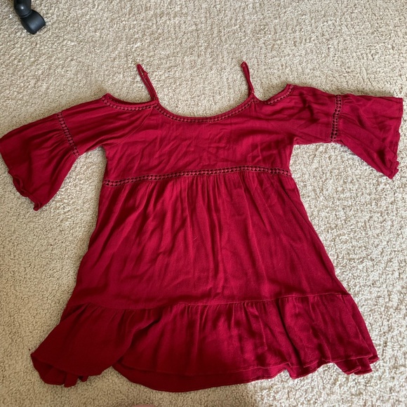 Burgundy cutout peasant top - Picture 6 of 7